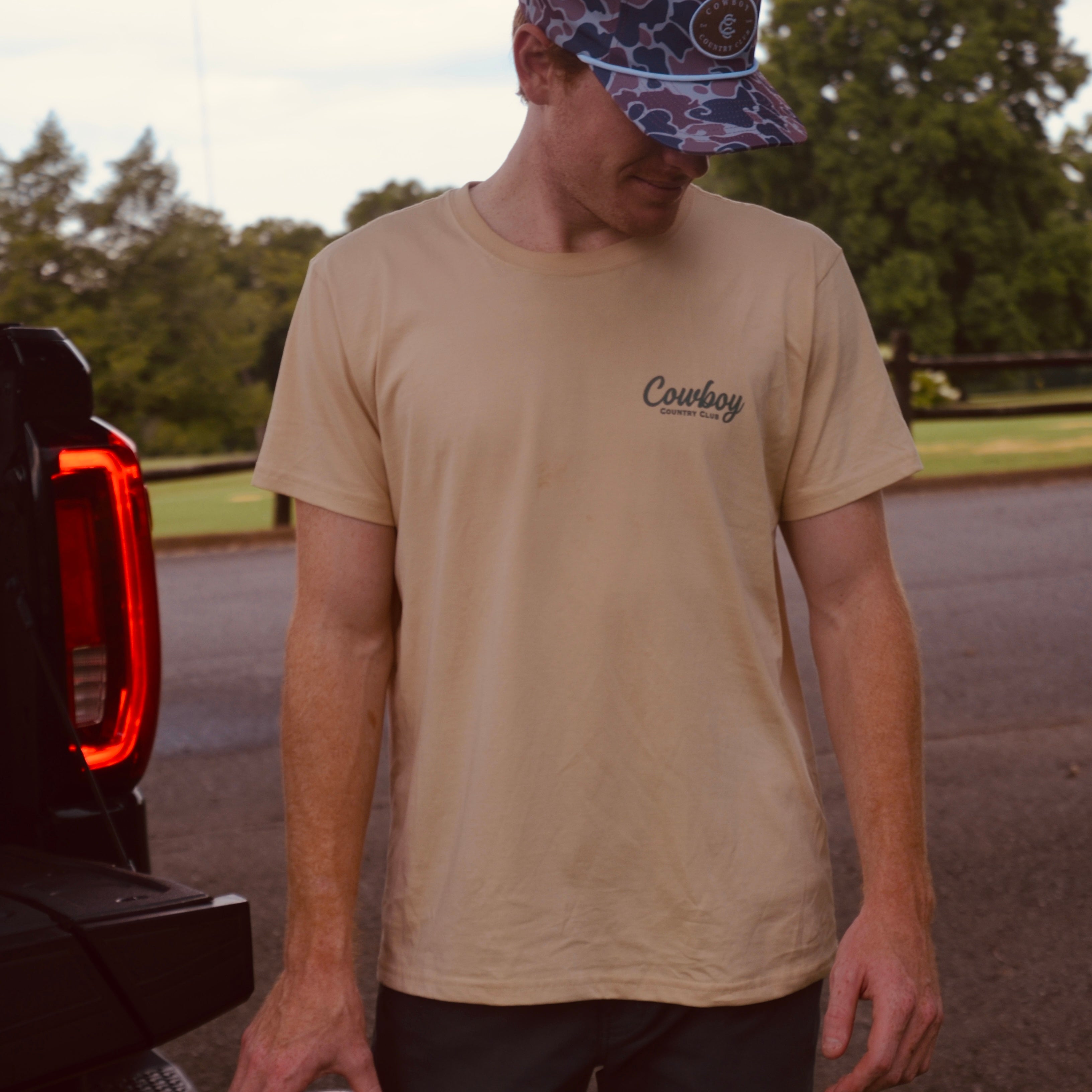 Cursive Club Graphic T-Shirt Cream